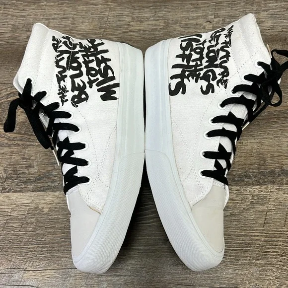 SOLD Straye Find Your Grind “The Future Belongs To The Misfits” Sneakers - Picture 9 of 10